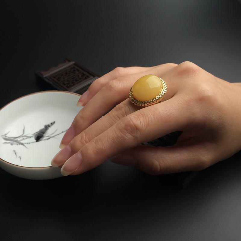 波罗的海鸡油黄蜜蜡戒指 - 红掌柜