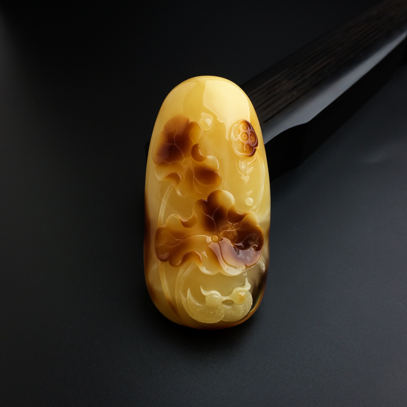 波罗的海天然鸡油黄蜜蜡荷塘吊坠 - 红掌柜