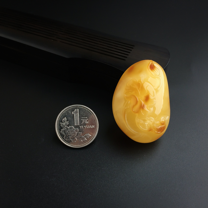 天然鸡油黄蜜蜡吊坠-红掌柜