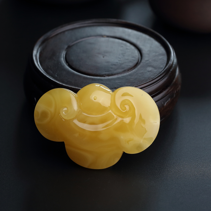 满蜜糖色蜜蜡如意吊坠-红掌柜