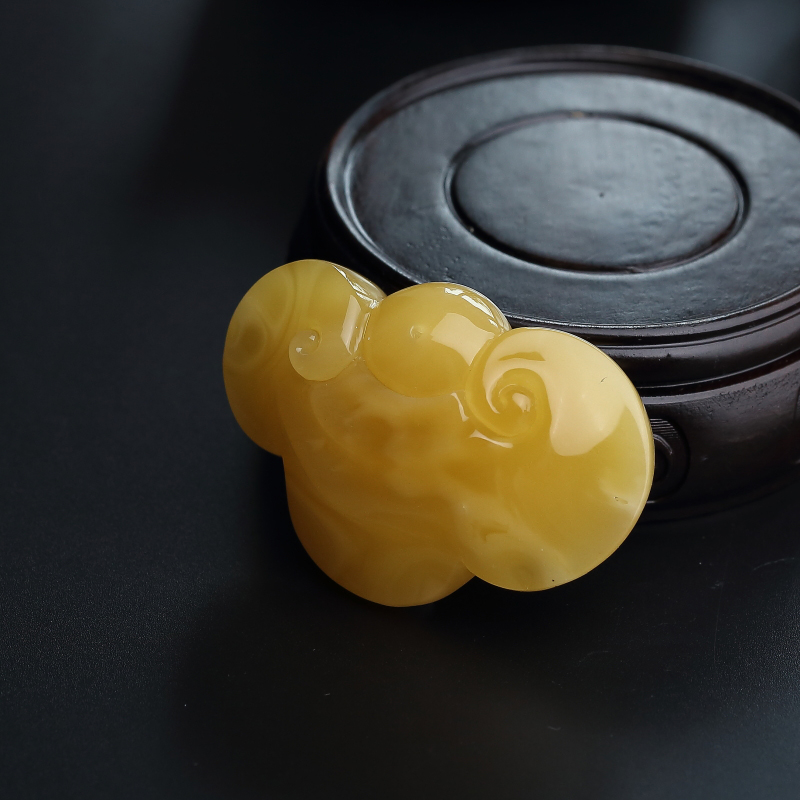 满蜜蜜蜡如意吊坠-红掌柜