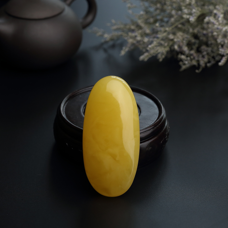 满蜜鸡油黄蜜蜡随形吊坠-红掌柜