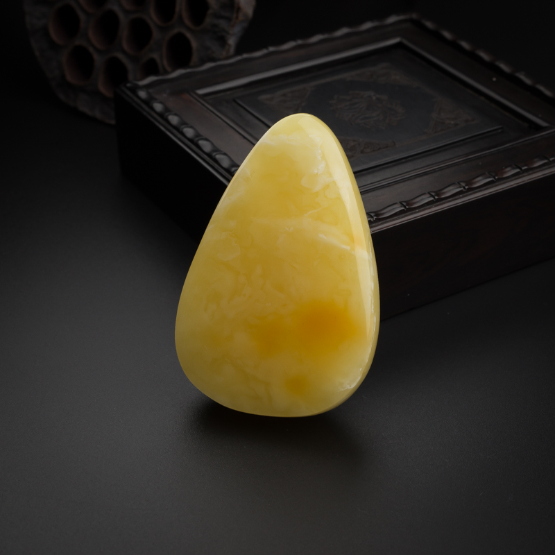 满蜜鸡油黄水滴吊坠-红掌柜