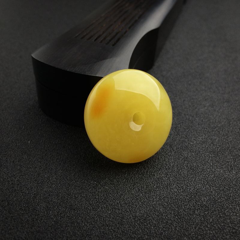 天然鸡油黄蜜蜡平安扣吊坠 - 红掌柜