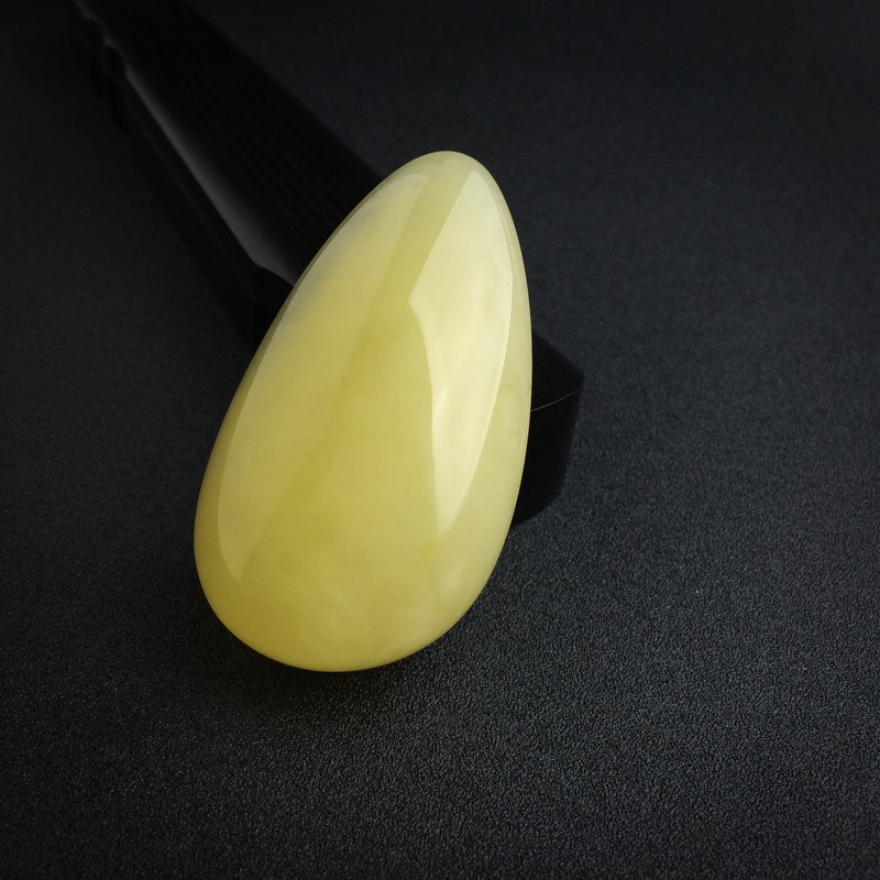 满蜜鸡油黄蜜蜡随形吊坠 - 红掌柜