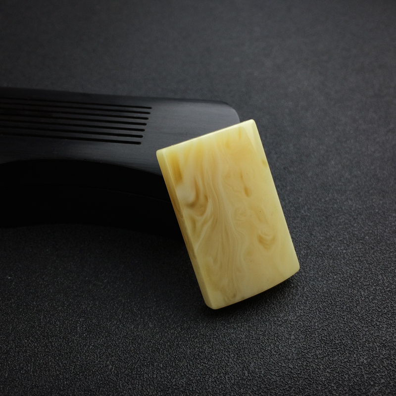 天然白花蜜蜜蜡无事牌吊坠 - 红掌柜