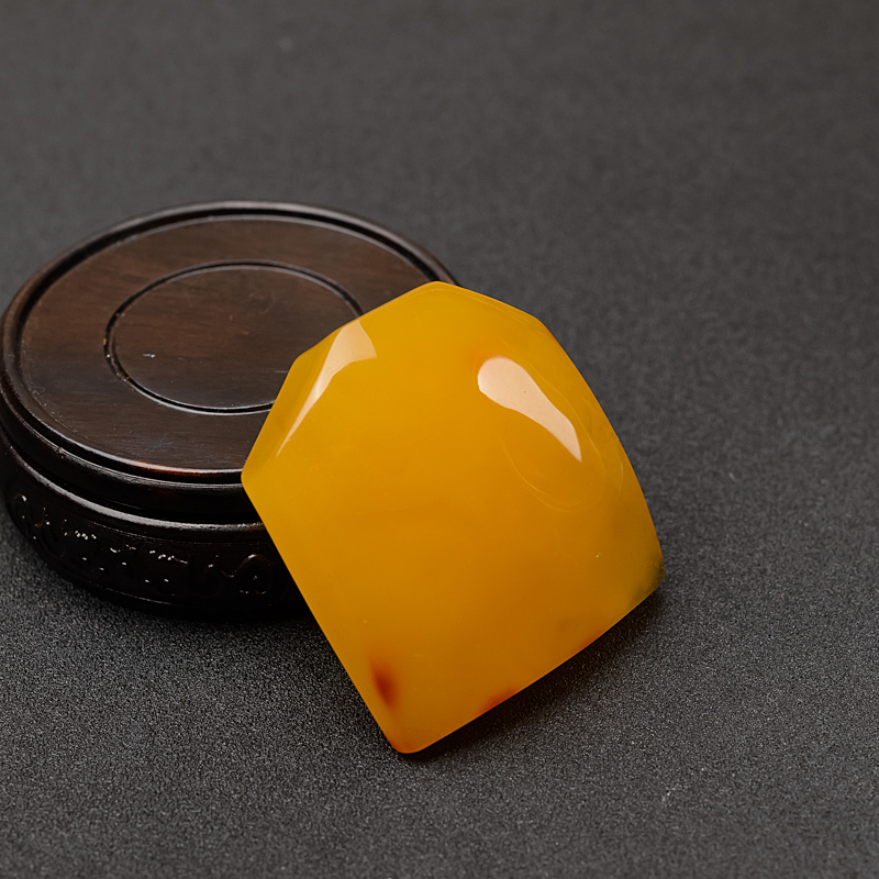 褐红蜜蜡无事牌-红掌柜