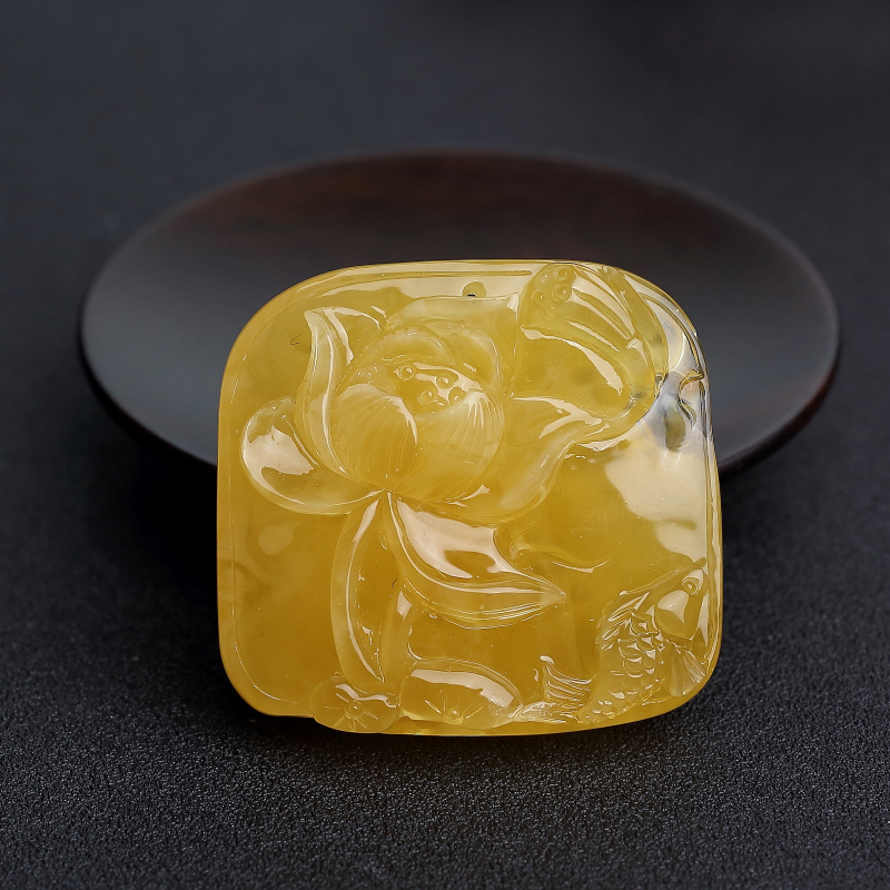 鸡油黄蜜蜡连年有余吊坠-红掌柜