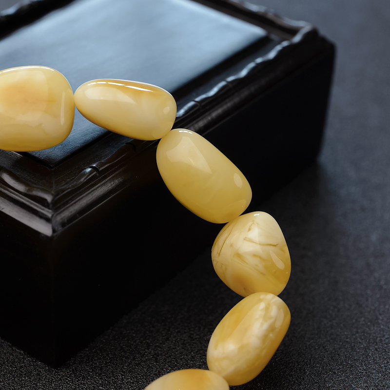 天然蜜蜡随形手串-红掌柜