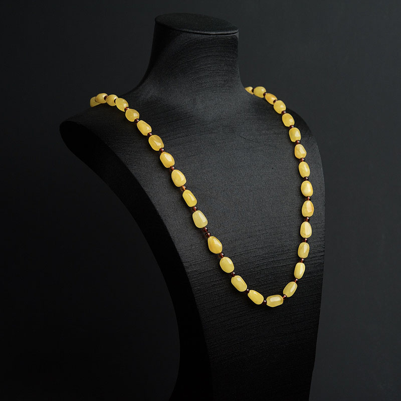 鸡油黄蜜蜡随形项链-红掌柜