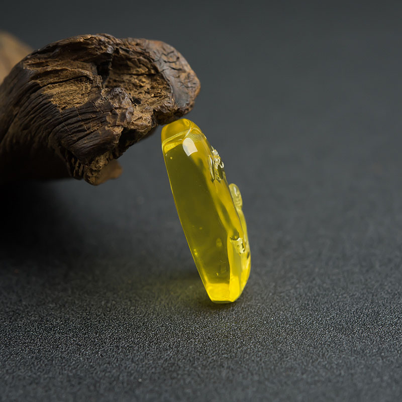 天然金珀佛吊坠-红掌柜