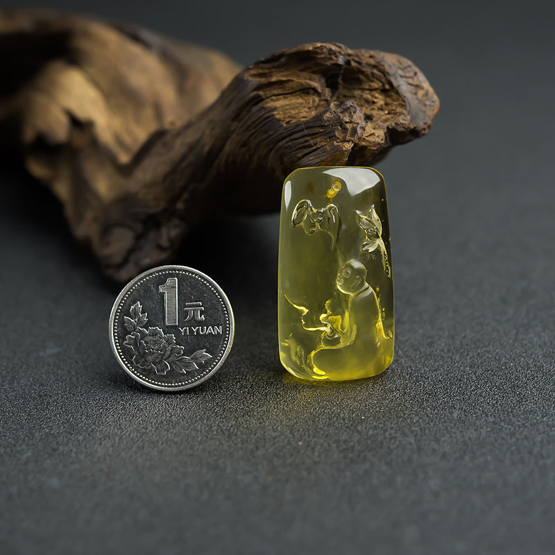 天然金珀吊坠-红掌柜