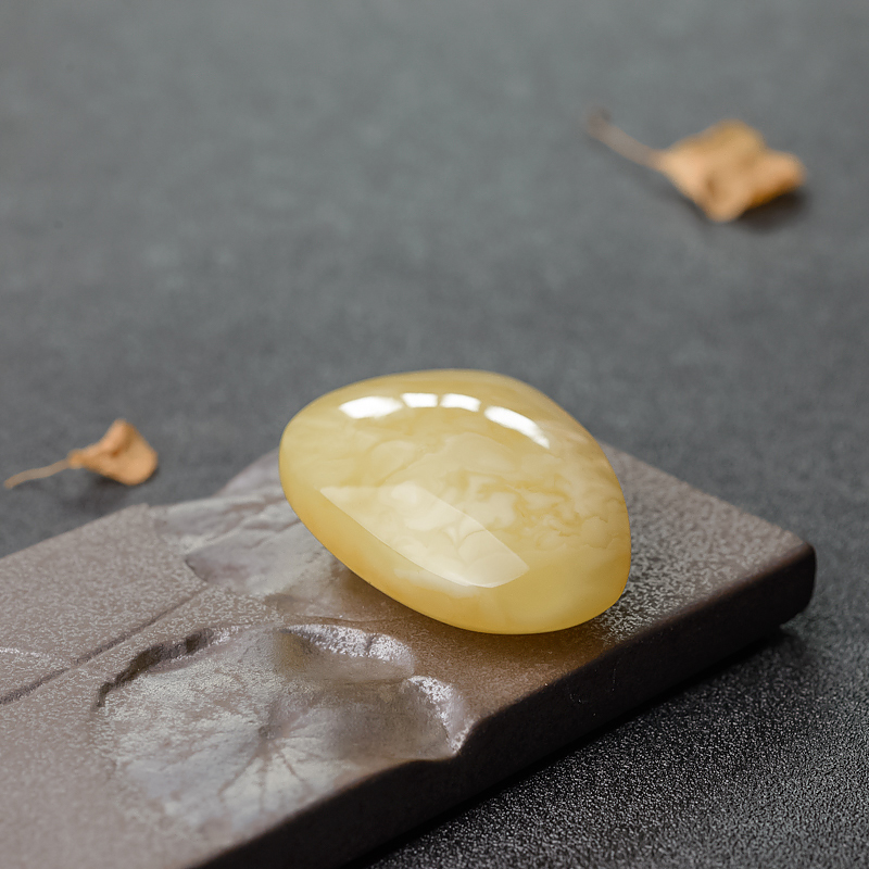 天然白花蜜蜜蜡随形吊坠-红掌柜