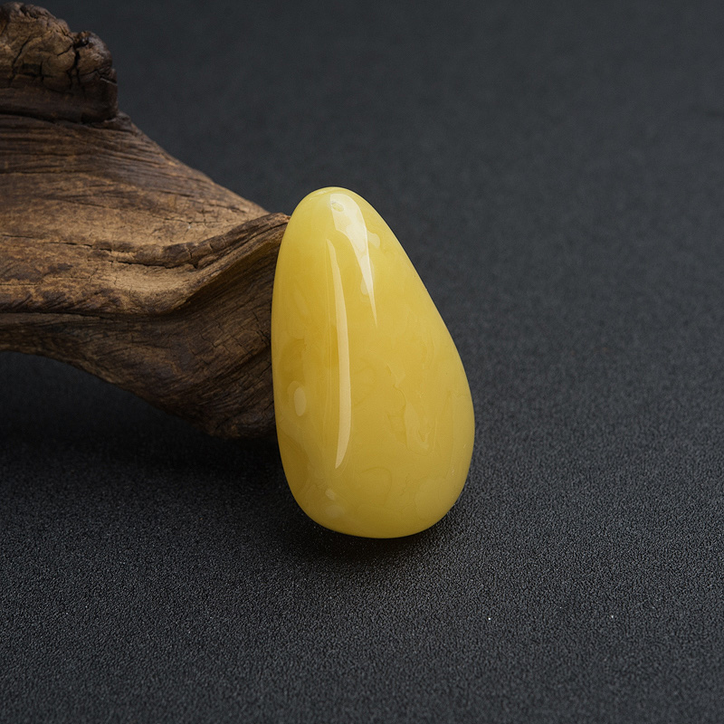 波罗的海鸡油黄蜜蜡随形吊坠-红掌柜