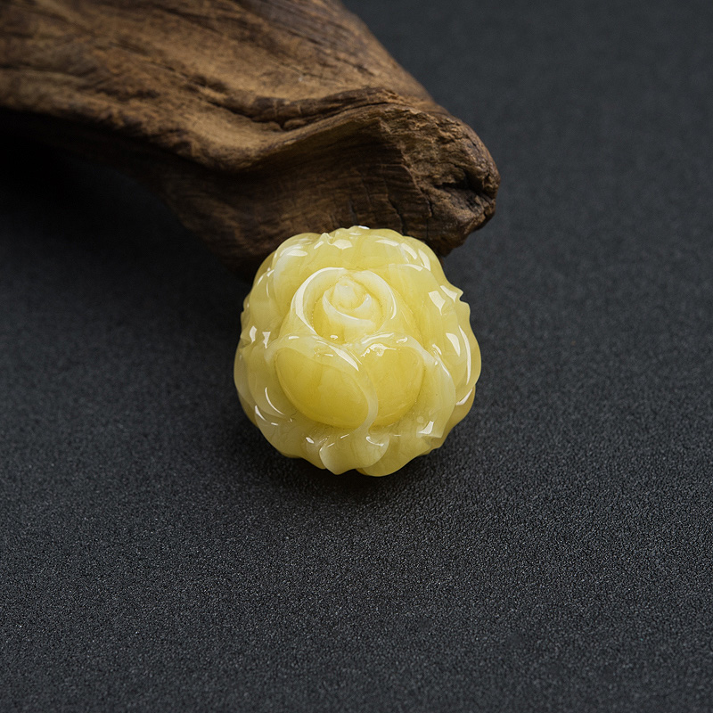 天然波罗的海鸡油黄蜜蜡玫瑰花吊坠-红掌柜