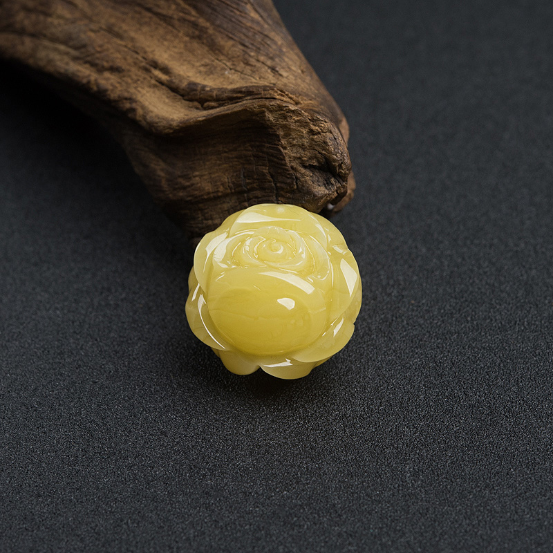 鸡油黄蜜蜡玫瑰花吊坠-红掌柜