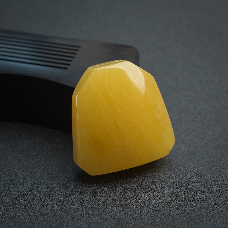 蜜蜡无事牌吊坠-红掌柜