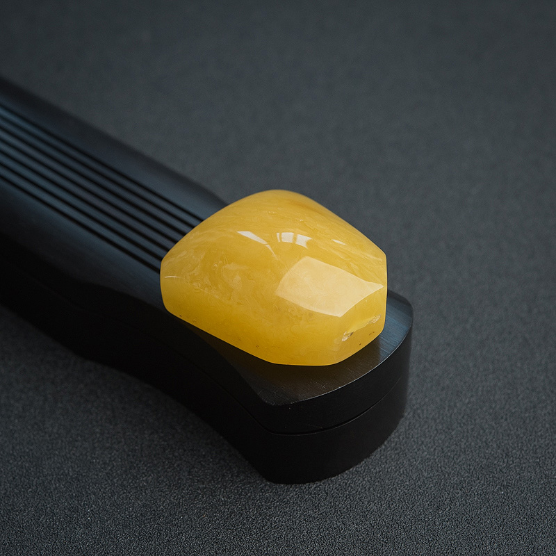 蜜蜡无事牌-红掌柜