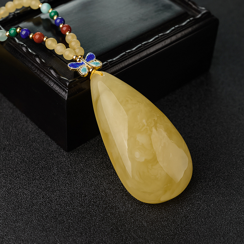 鸡油黄蜜蜡项链-红掌柜