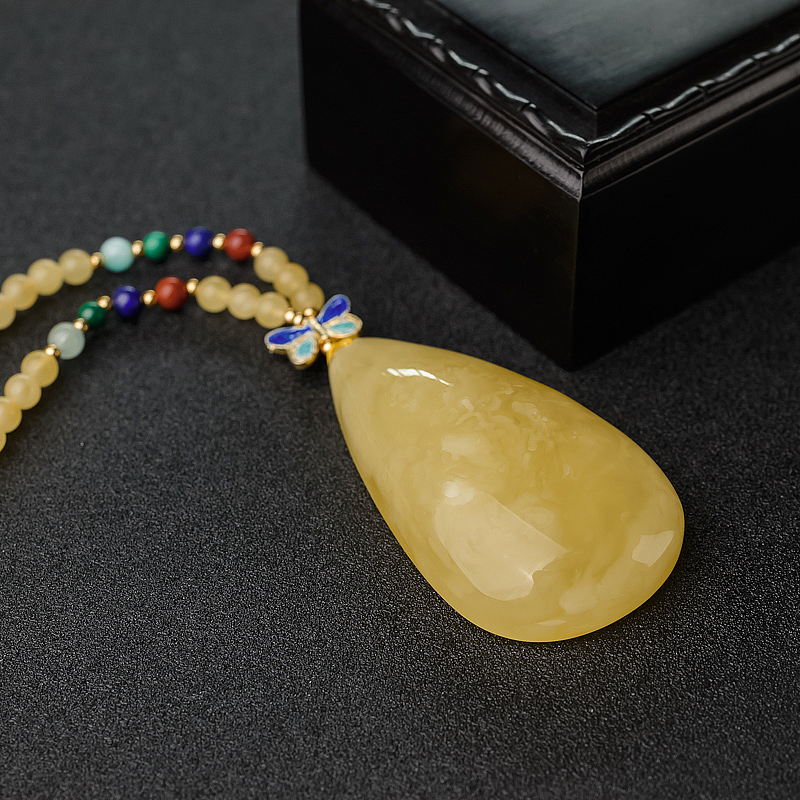 蜜蜡水滴吊坠-红掌柜