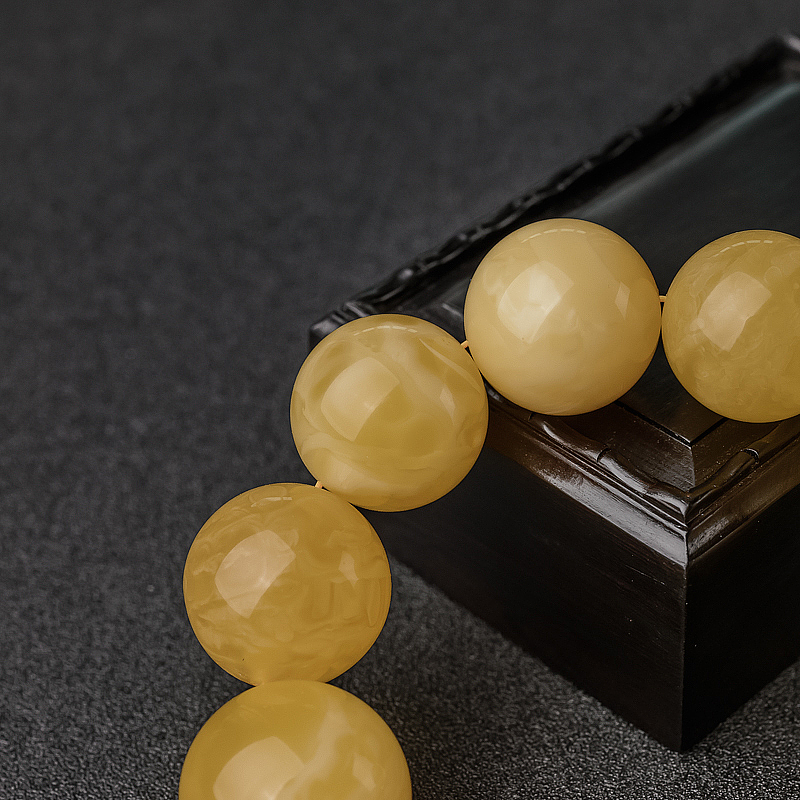 鸡油黄蜜蜡单圈手串-红掌柜