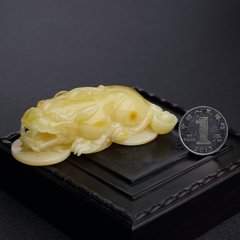 波罗的海天然俏色蜜蜡貔貅吊坠-红掌柜