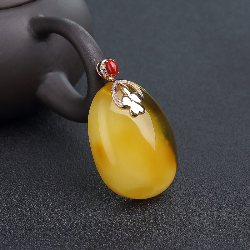 鸡油黄金绞蜜随形吊坠-红掌柜