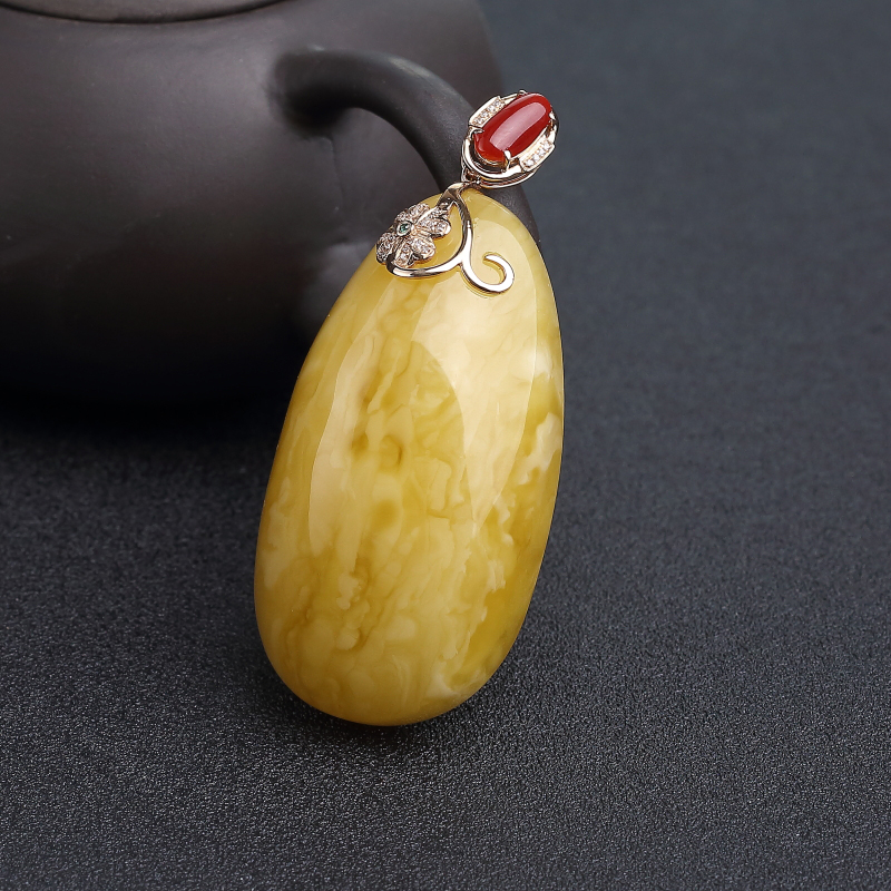 波罗的海鸡油黄蜜蜡随形吊坠-红掌柜