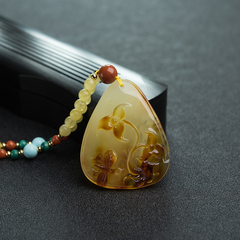 天然俏色金绞蜜蝶恋花项链-红掌柜