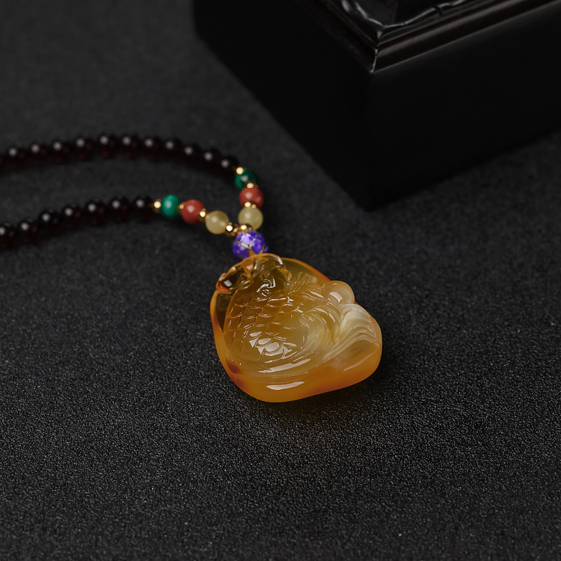 蜜蜡年年有余吊坠-红掌柜