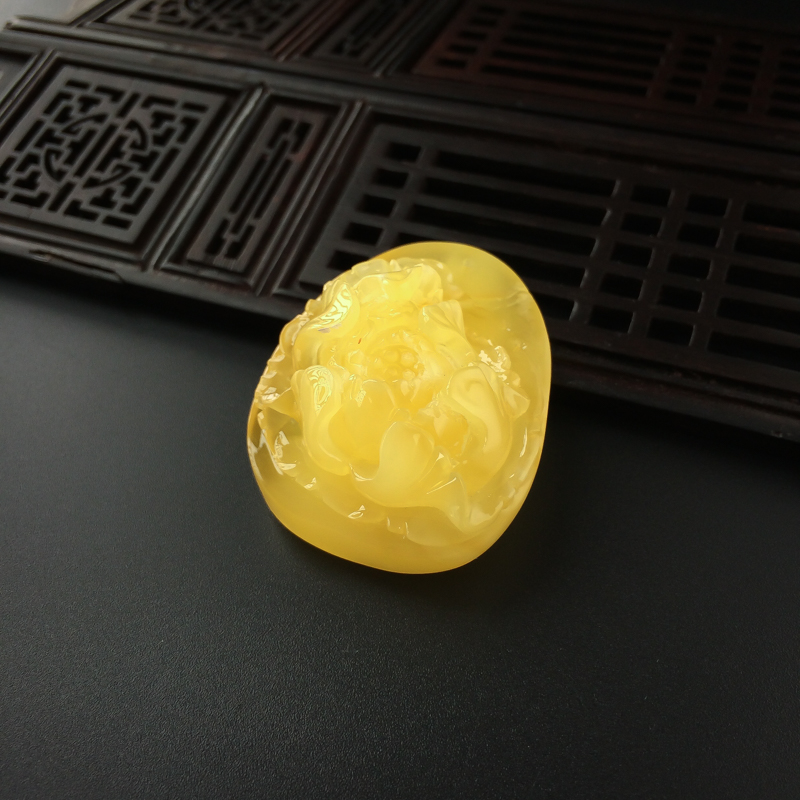 波罗的海满黄蜜蜡牡丹吊坠-红掌柜