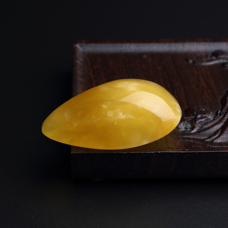 鸡油黄蜜蜡随形吊坠-红掌柜