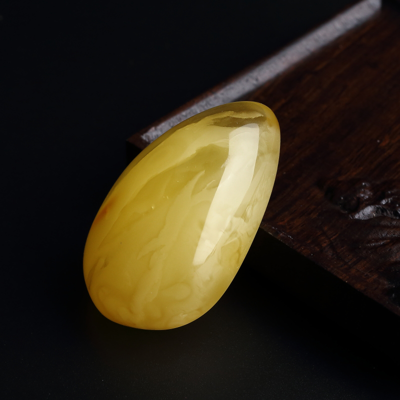 波罗的海金包蜜鸡油黄蜜蜡随形吊坠-红掌柜