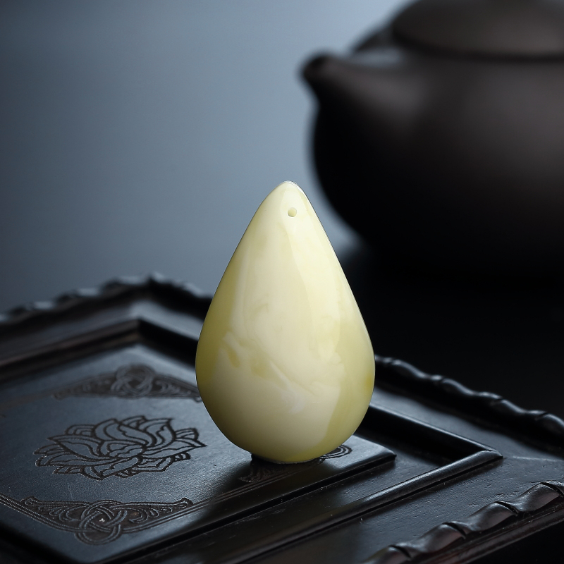 白花蜜随形吊坠-红掌柜