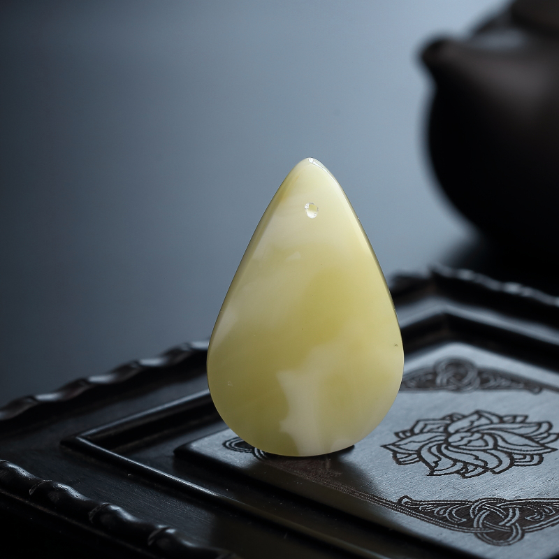 蜜蜡随形吊坠-红掌柜