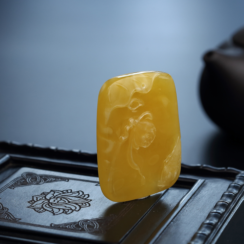 蜜蜡年年有余吊坠-红掌柜