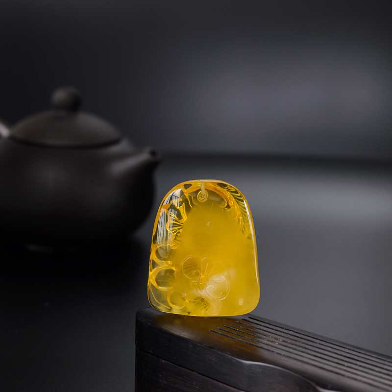 波罗的海天然鸡油黄蜜蜡鱼吊坠-红掌柜