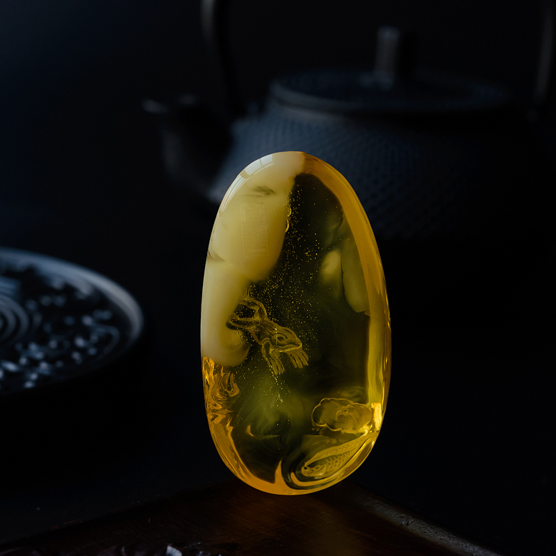 天然金包蜜蜜蜡荷塘月色吊坠-红掌柜