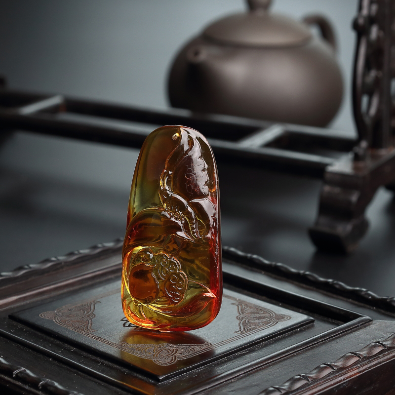 金珀蝴蝶吊坠 - 红掌柜