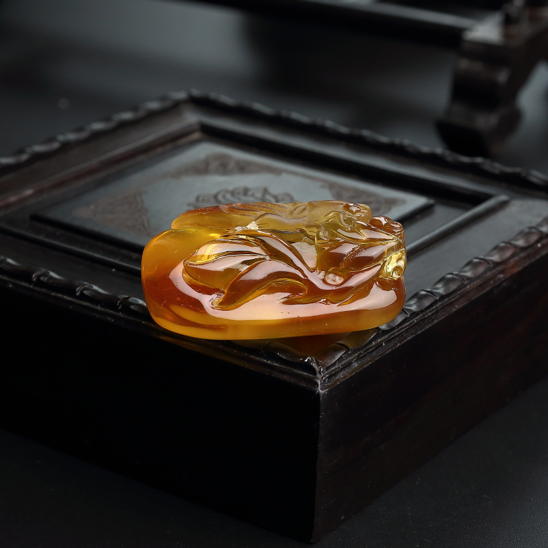 金珀吊坠 - 红掌柜