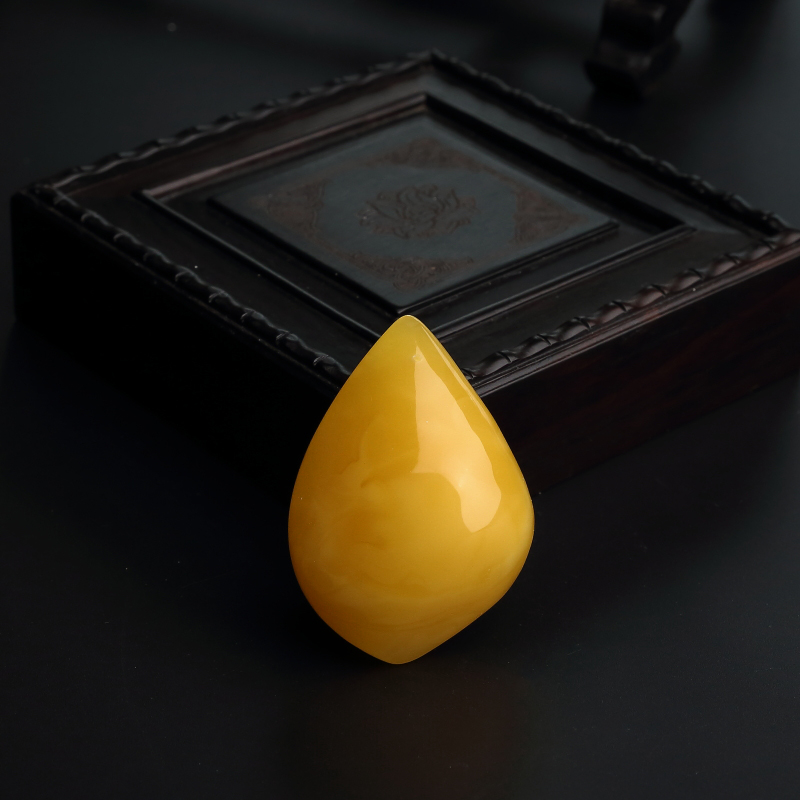 波罗的海天然鸡油黄蜜蜡随形吊坠 - 红掌柜