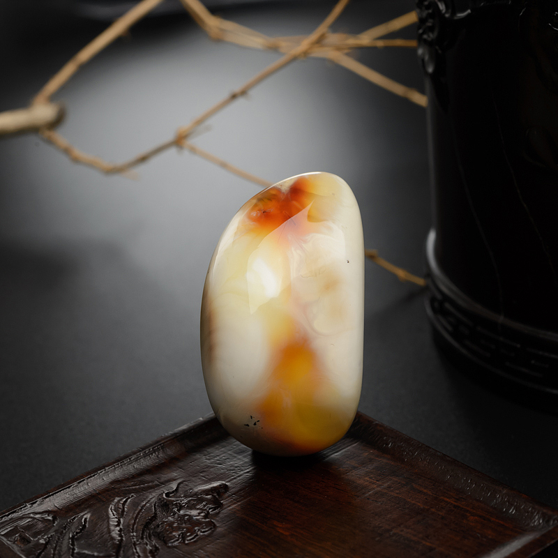 波罗的海天然白蜜蜜蜡随形吊坠-红掌柜