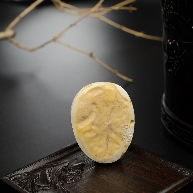 波罗的海天然白蜜蜜蜡脸谱吊坠-红掌柜