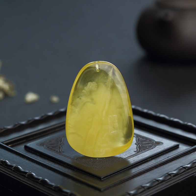 蜜蜡狮子座吊坠 - 红掌柜