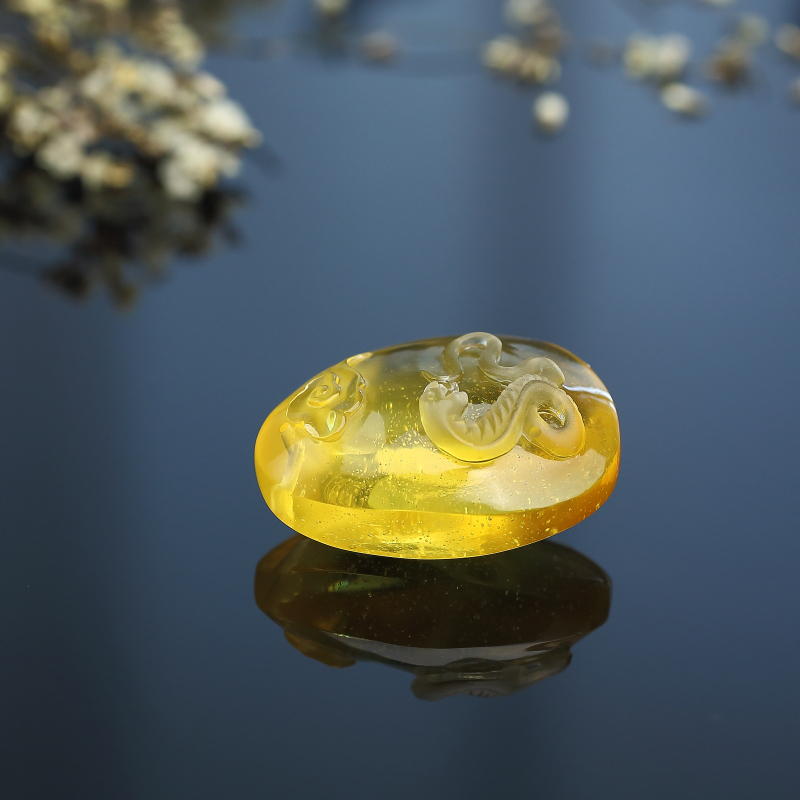 波罗的海天然金包蜜蛇吊坠 - 红掌柜