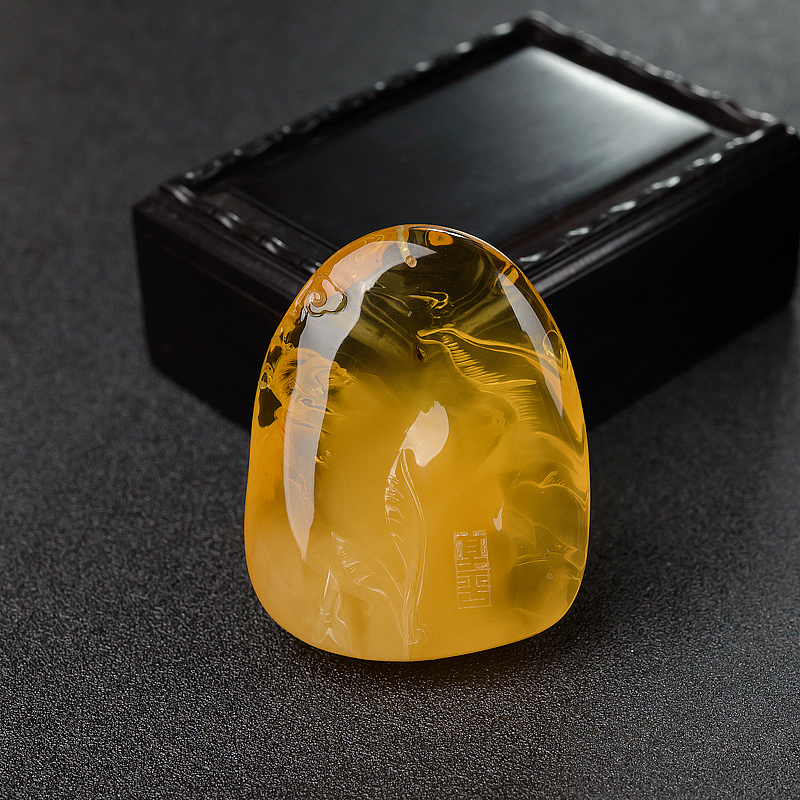 波罗的海天然鸡油黄金绞蜜蜜蜡吊坠-红掌柜