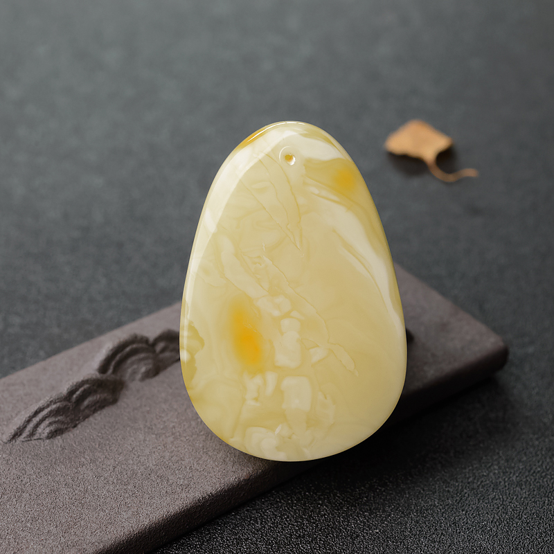 白花蜜随形吊坠-红掌柜