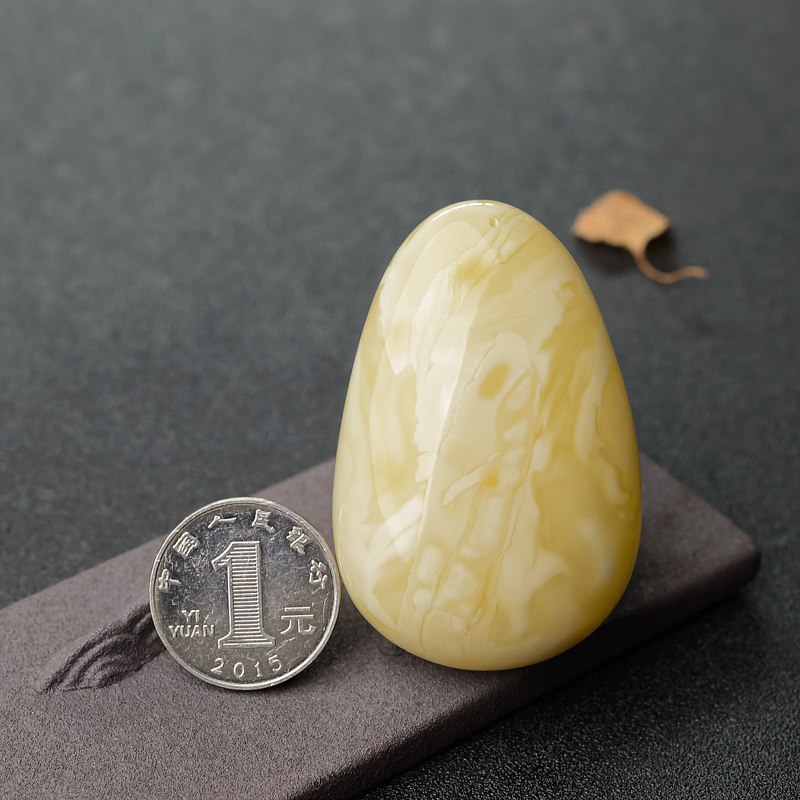 波罗的海白花蜜随形吊坠-红掌柜