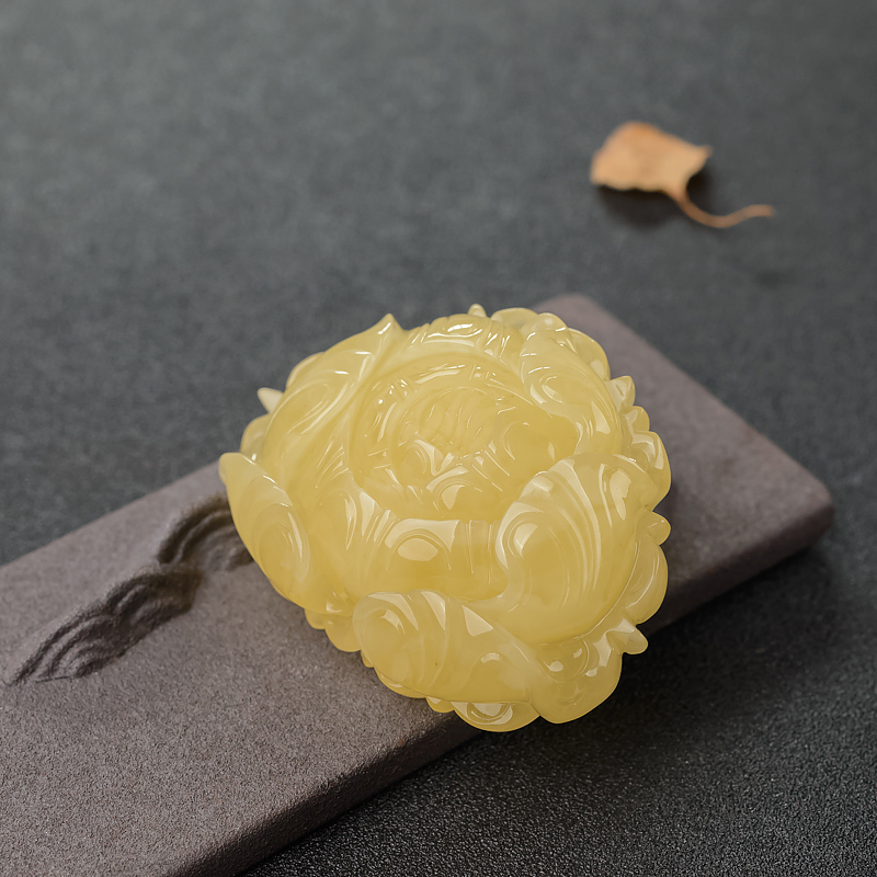 蜜蜡牡丹花吊坠-红掌柜