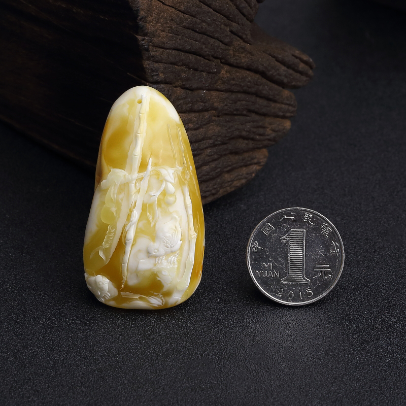 天然带皮白花蜜蜡田园风光吊坠-红掌柜